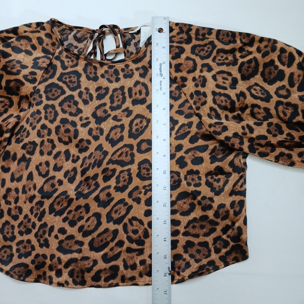 H&M Dark Leopard Print Long Sleeve Tie-Back Crop Top Women’s XS - Picture 9 of 10